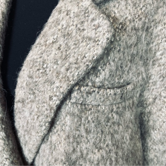 J. Crew Relaxed topcoat, wool blend, Size Large, Excellent cond - Picture 2 of 7